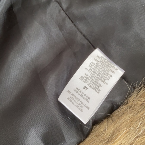 Betsey Johnson faux fur toddler vest size 3T - Picture 6 of 7